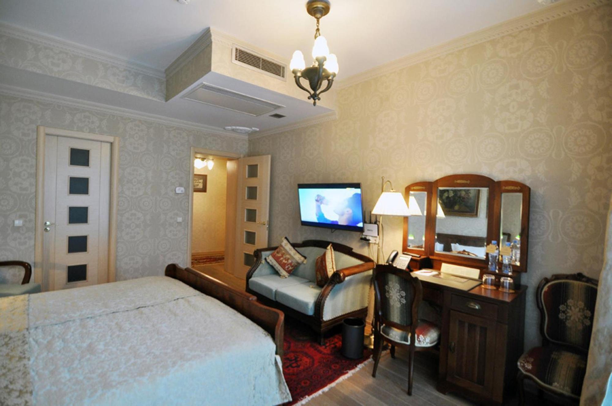 Vinotel Boutique Hotel Tbilisi Cameră foto